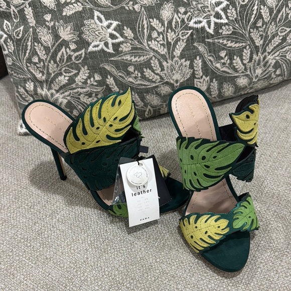 Zara Shoes - Zara Green and Yellow Leaf Design Women's Heels